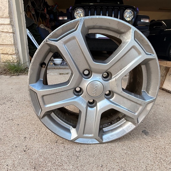 Set of (5) Jeep Wrangler JL 2019 17" Factory Original OEM Wheels Rims 9216 - Picture 1 of 5